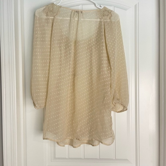 Black Rain Vintage Button Cream Dot 3/4 Sleeve Blouse - Picture 2 of 3